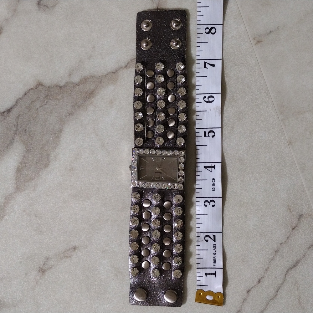 Geneva Watch. - Picture 2 of 7